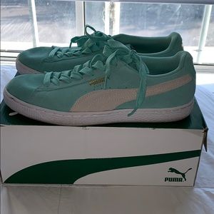 Puma sneakers